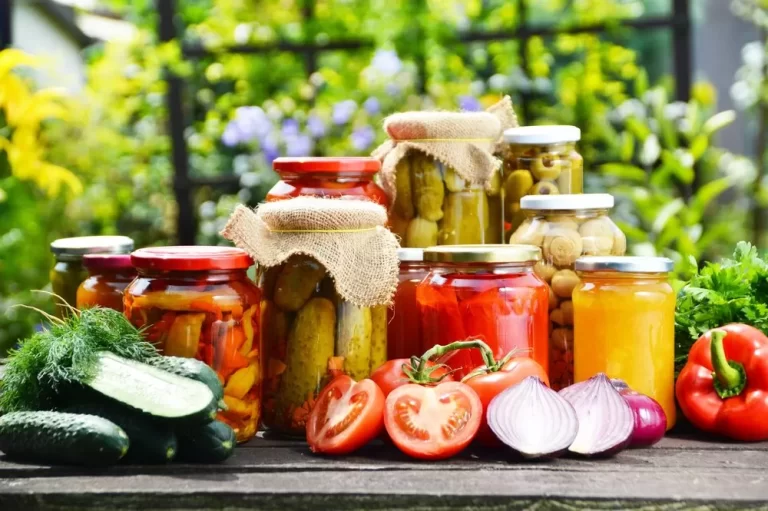Reteta Muraturi Asortate: O Delicatete Culinara Pentru Toate Gusturile